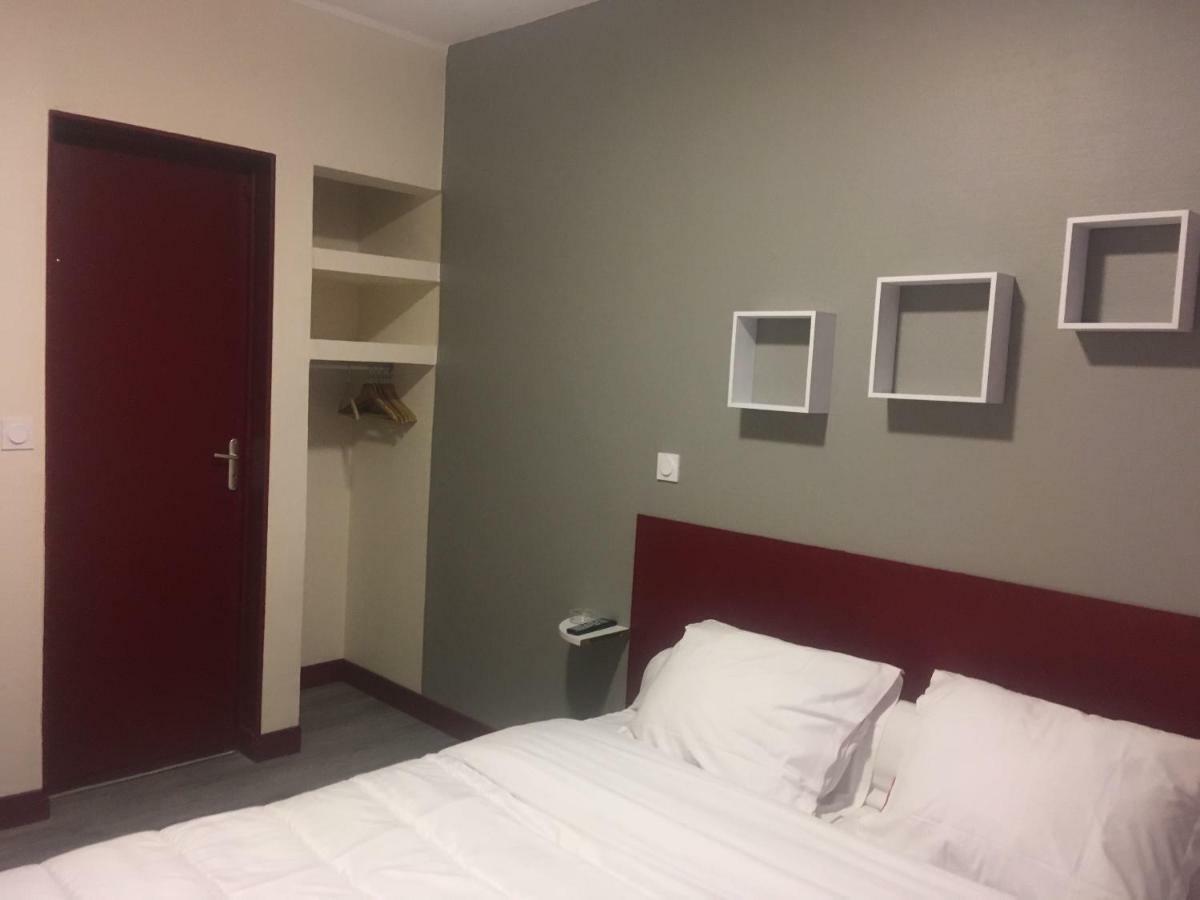 Hotel De Strasbourg Олне су Боа Екстериор снимка